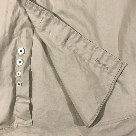 VTG Tommy Hilfiger Button Up Shirt. - Picture 5 of 6